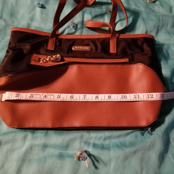 Michael Kors shoulder bag - Picture 3 of 4